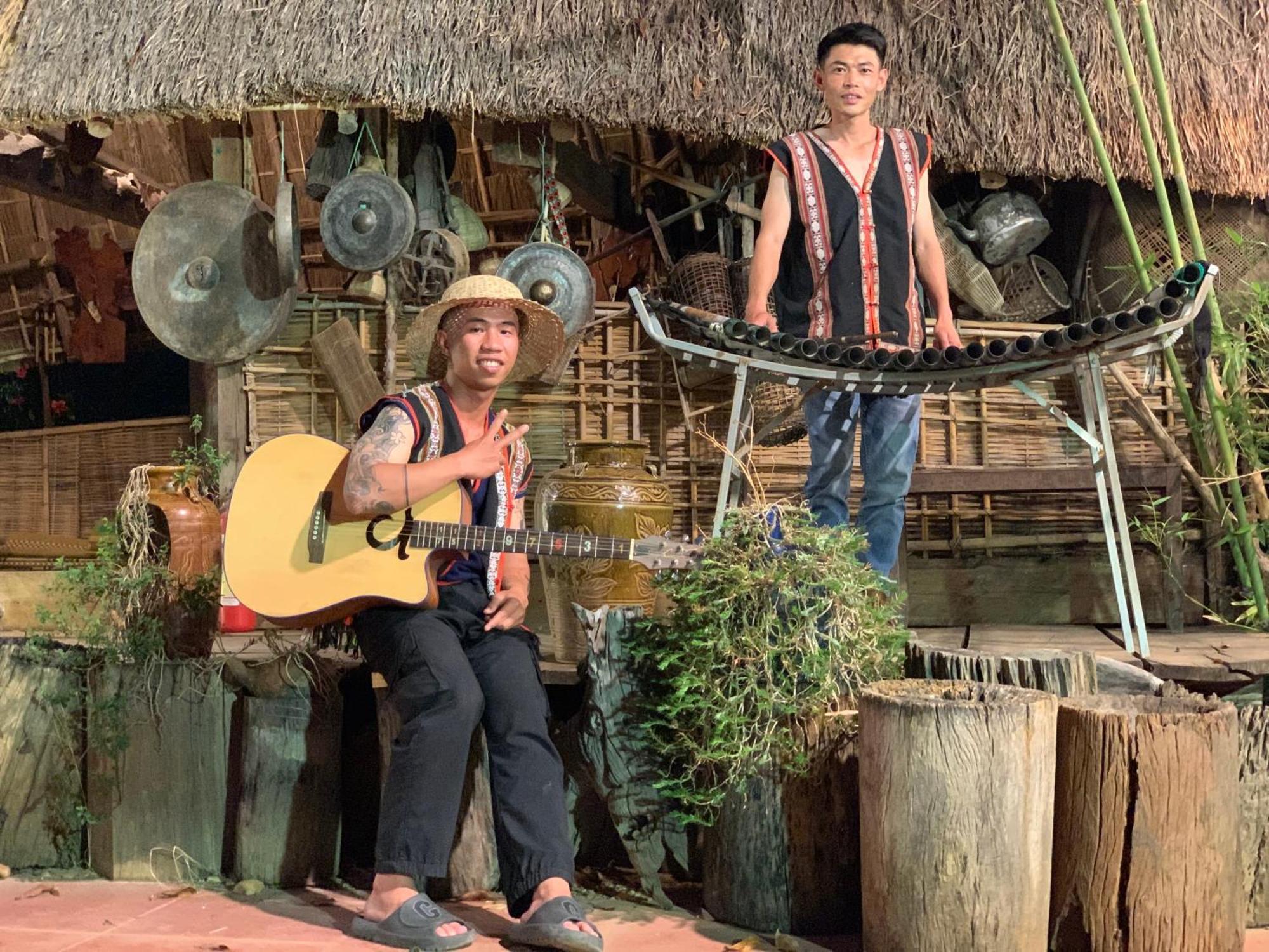 Khu Du Lich Sinh Thai, Nghi Duong Homestay Hoang Anh - Kon Xom Luh 崑嵩市 外观 照片