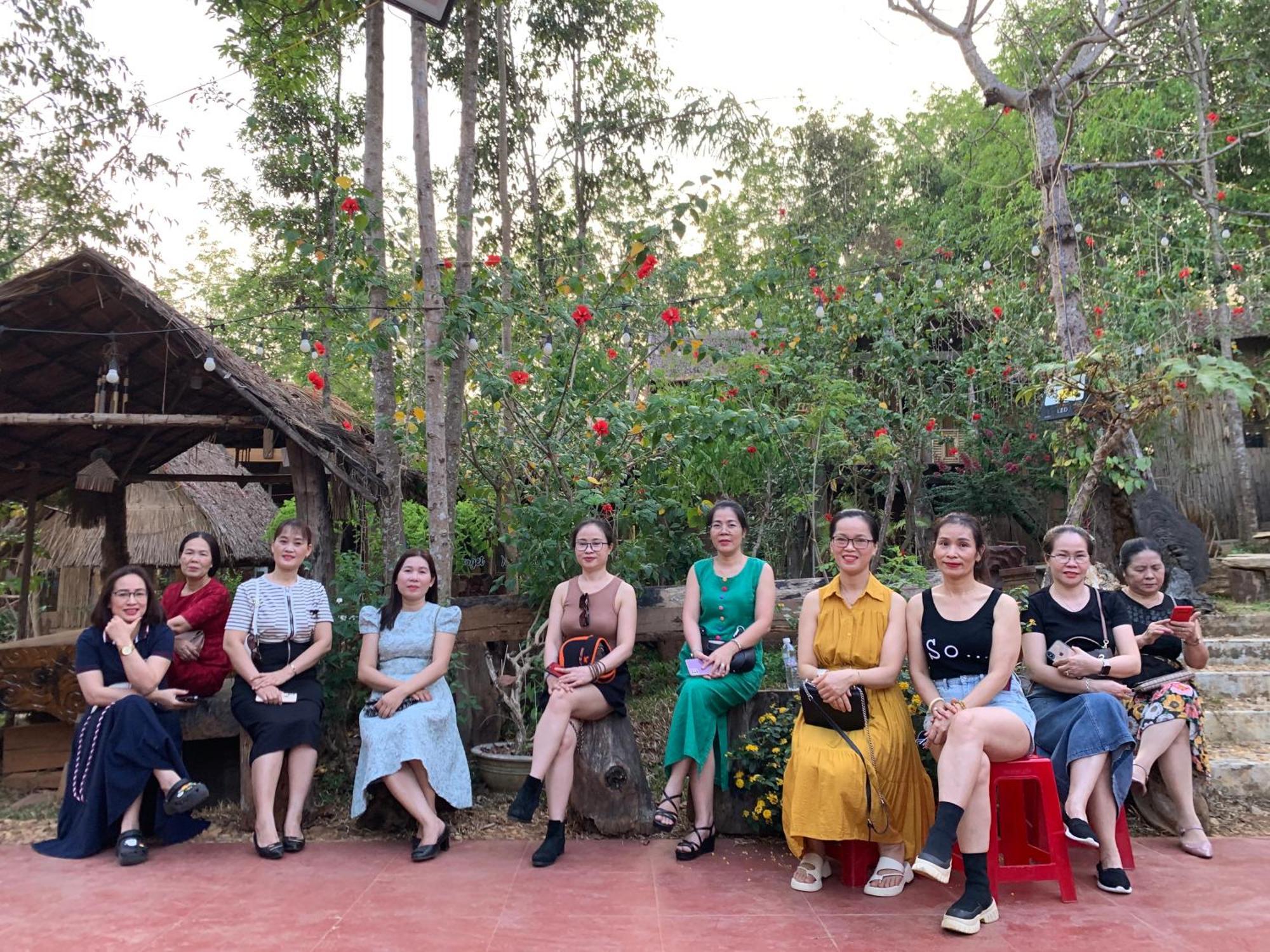 Khu Du Lich Sinh Thai, Nghi Duong Homestay Hoang Anh - Kon Xom Luh 崑嵩市 外观 照片