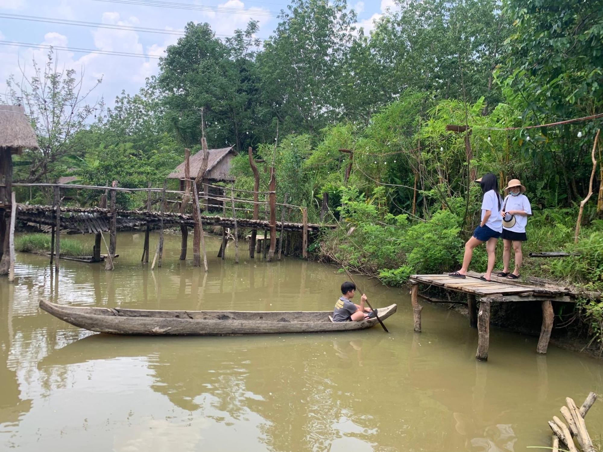 Khu Du Lich Sinh Thai, Nghi Duong Homestay Hoang Anh - Kon Xom Luh 崑嵩市 外观 照片