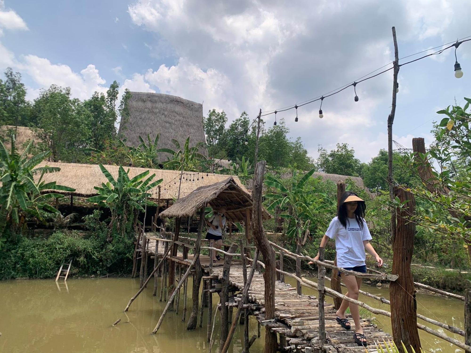 Khu Du Lich Sinh Thai, Nghi Duong Homestay Hoang Anh - Kon Xom Luh 崑嵩市 外观 照片